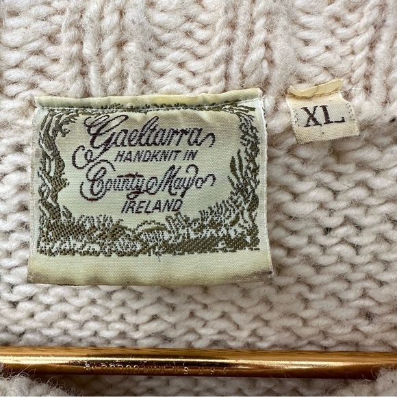 Vintage Gaeltarra Handknit Irish Wool Argyle Sweater Cream Gray Fishermancore - Picture 3 of 9